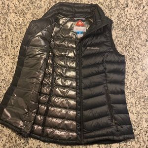 Dark navy Columbia vest